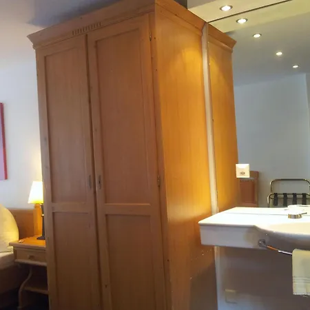 Dufour Hotel