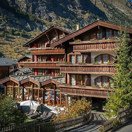 Dufour Hotel 3*